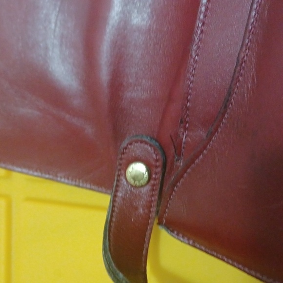 Aigner Red Handmade clutch with handle. 8"×11.5" - Picture 6 of 7